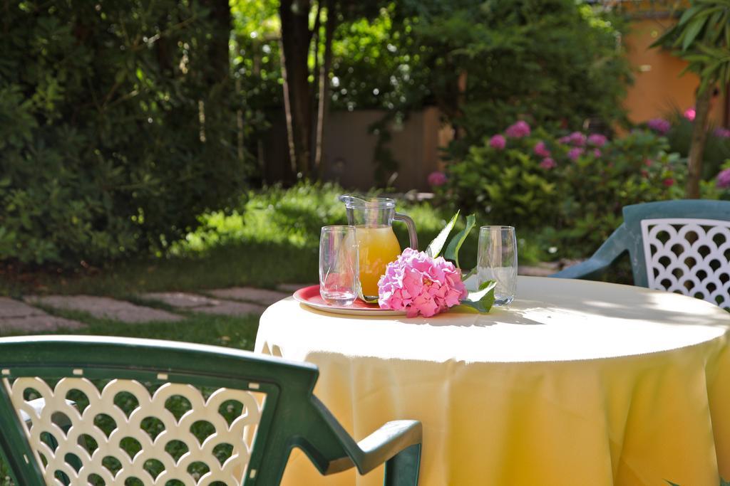 Hotel San Filis Сан-Феличе-дель-Бенако Экстерьер фото