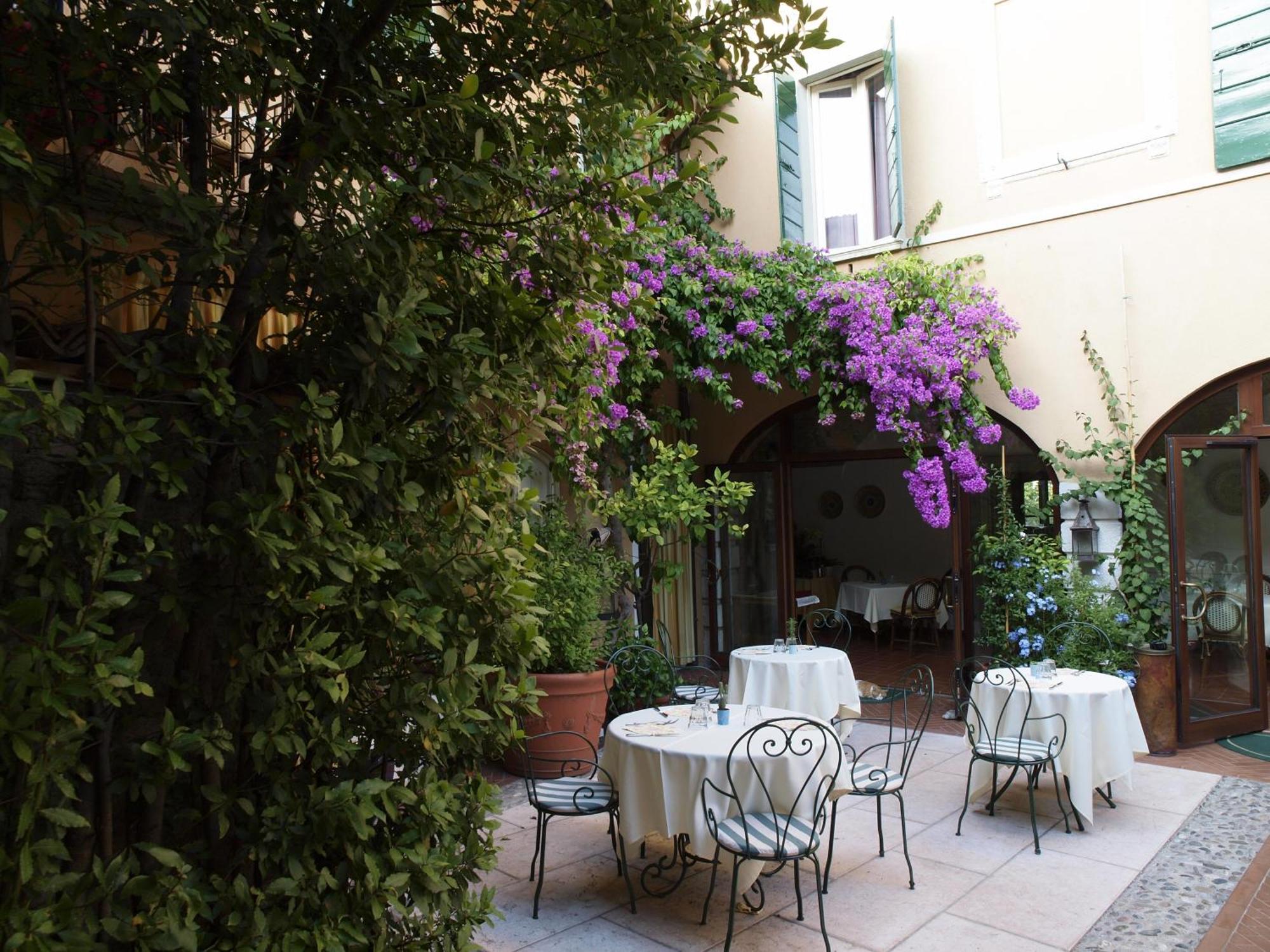 Hotel San Filis Сан-Феличе-дель-Бенако Экстерьер фото
